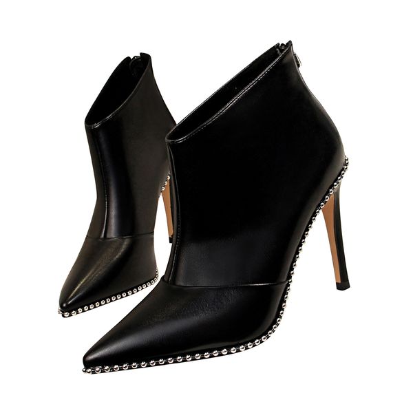 2020 zipper in crooked women's squeeze finger tip point shoes fine winter boots short leather boot xqkw, Black
2020 zipper in crooked women's squeeze finger tip point shoes fine winter boots short leather boot xqkw, Black