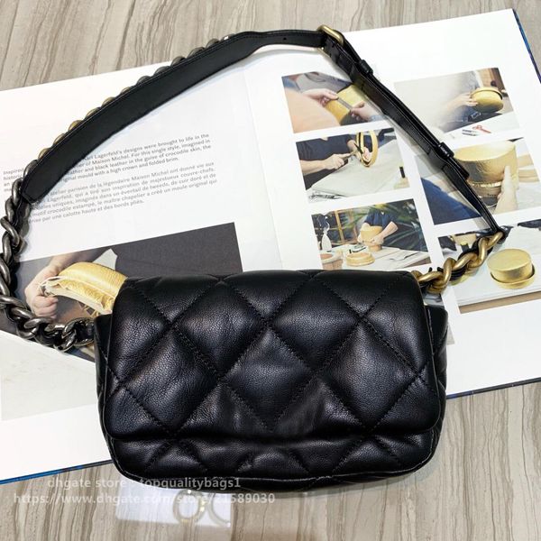 2021 new sold fashion 20cm genuine leather women luxurys designers shoulder bag classic women caviar handbag bag n
2021 new sold fashion 20cm genuine leather women luxurys designers shoulder bag classic women caviar handbag bag n