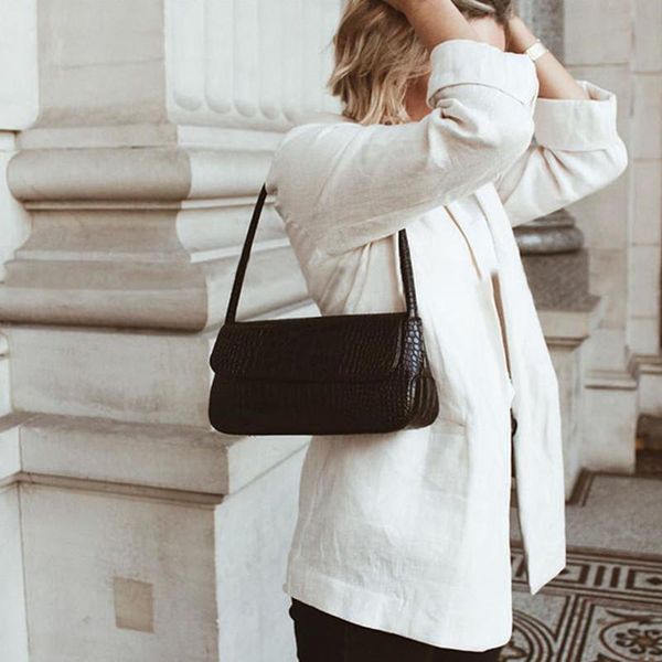 new crocodile pattern women's baguette bag 2020 new niche design vintage potable stylish one shoulder package d544
new crocodile pattern women's baguette bag 2020 new niche design vintage potable stylish one shoulder package d544