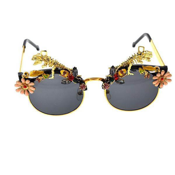 sunglasses luxury gold color bee baroque vintage fashion women black shades brand glasses designer oculos, White;black
sunglasses luxury gold color bee baroque vintage fashion women black shades brand glasses designer oculos, White;black