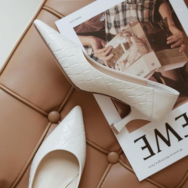 dress shoes 2021 autumn fashion women pumps shallow pointed toe chic office lady working woman white leather bridal wedding shoes1, Black
dress shoes 2021 autumn fashion women pumps shallow pointed toe chic office lady working woman white leather bridal wedding shoes1, Black
