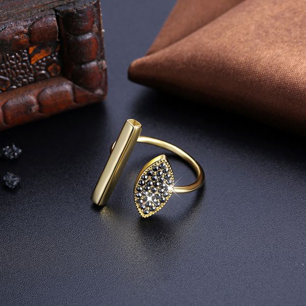lycani uses swarovski element crystal jewelry, european and american vintage sterling silver 925 open eye ring, accessories, proposal, engag
lycani uses swarovski element crystal jewelry, european and american vintage sterling silver 925 open eye ring, accessories, proposal, engag