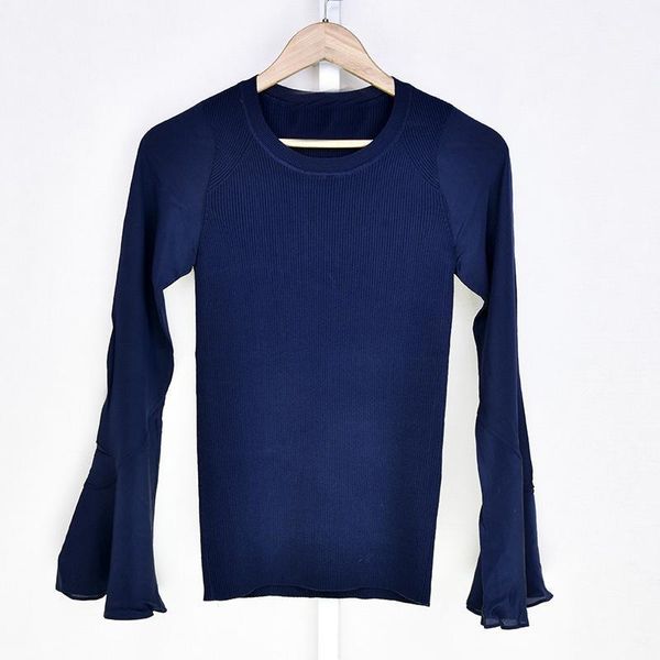 18 summer goddess fan silk horn sleeve splicing wool knitting shirt 76921, White;black
18 summer goddess fan silk horn sleeve splicing wool knitting shirt 76921, White;black