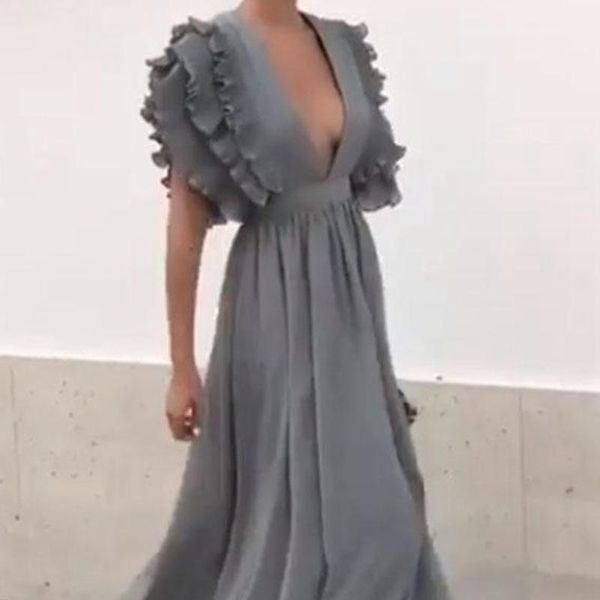 summer women's dress party dress v-neck ruffle short-sleeved maxi long backless zip, Black;gray
summer women's dress party dress v-neck ruffle short-sleeved maxi long backless zip, Black;gray
