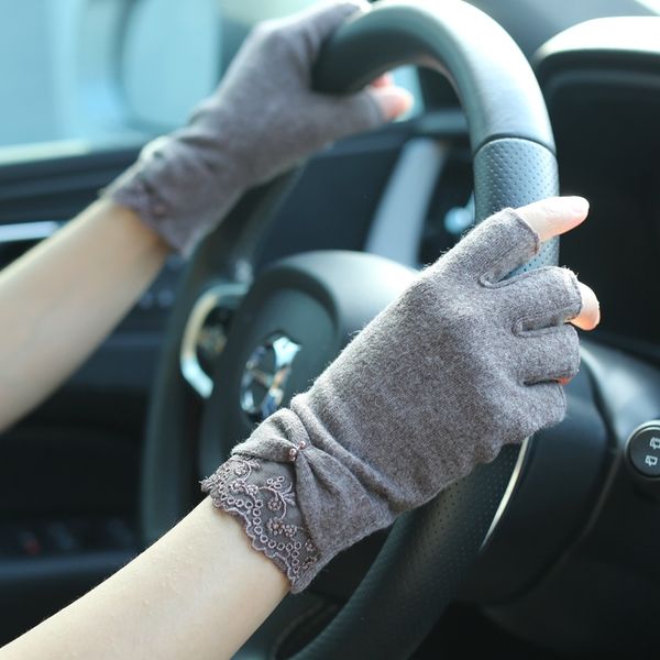 spring and autumn thin missing half finger female student driving cotton sun proof gloves warm in winter
spring and autumn thin missing half finger female student driving cotton sun proof gloves warm in winter