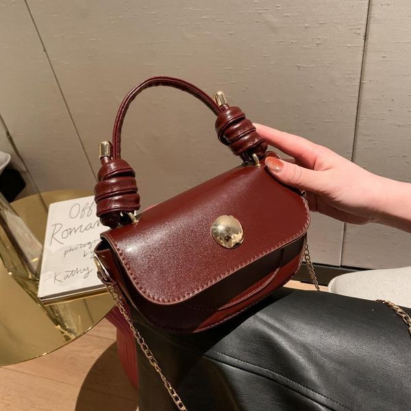 2020 new fashion handbags korean version of simple and versatile ladies single shoulder messenger bag female small bag wholesale
2020 new fashion handbags korean version of simple and versatile ladies single shoulder messenger bag female small bag wholesale