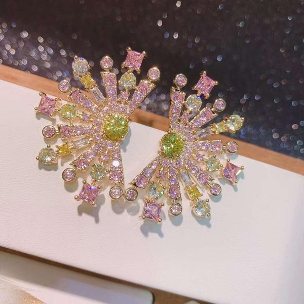 luxury multicolor flowers design full cubic zirconia stud earrings party bridal engagement earrings jewelry e-554, Golden;silver
luxury multicolor flowers design full cubic zirconia stud earrings party bridal engagement earrings jewelry e-554, Golden;silver