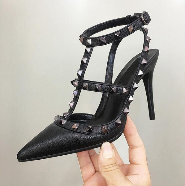 2020 novo couro rebite apontou saltos altos sandlias marca mulher stiletto rivet cinta salto alto sapatos de casamento com tipo v 0zyu, Black
2020 novo couro rebite apontou saltos altos sandlias marca mulher stiletto rivet cinta salto alto sapatos de casamento com tipo v 0zyu, Black