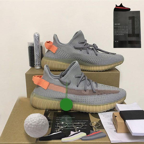 2021 new eliada cinder tail light desert sport shoes static cloud white reflective sneakers kanye west men women running shoes with box
2021 new eliada cinder tail light desert sport shoes static cloud white reflective sneakers kanye west men women running shoes with box