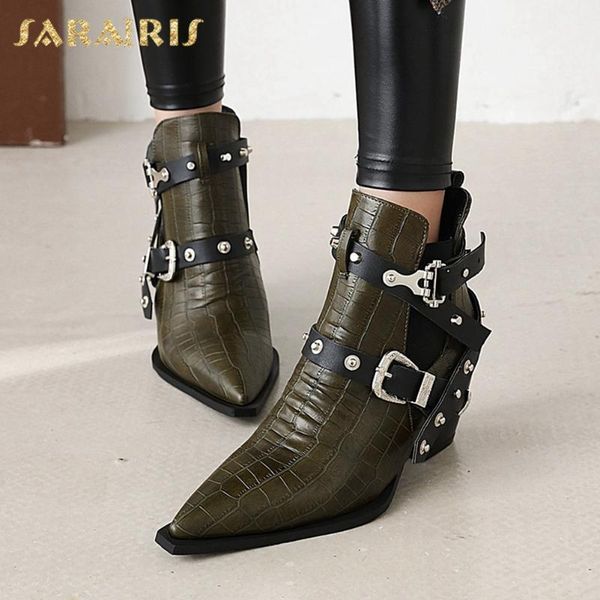 sarairis 2020 new design plus size 50 pointed toe fashion shoes ladies boots buckle strap rivet thick heels shoes ladies boots1, Black
sarairis 2020 new design plus size 50 pointed toe fashion shoes ladies boots buckle strap rivet thick heels shoes ladies boots1, Black