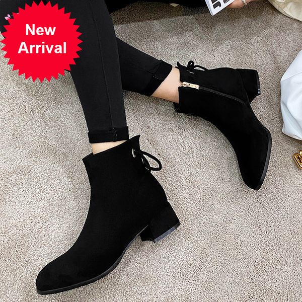 2021 the new party style round toe ankle fashion bowknot black gray zipper medium high heels robust motorcycle boots women's shoes 00tu
2021 the new party style round toe ankle fashion bowknot black gray zipper medium high heels robust motorcycle boots women's shoes 00tu