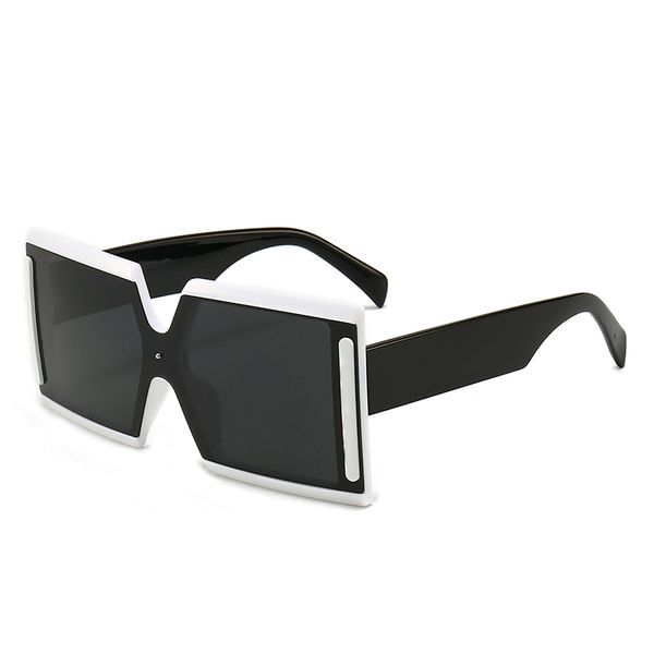 2021 new fashion designer sunglasses brand polarized lens sun glasses eyewear for women eyeglasses metal frame 544, White;black
2021 new fashion designer sunglasses brand polarized lens sun glasses eyewear for women eyeglasses metal frame 544, White;black