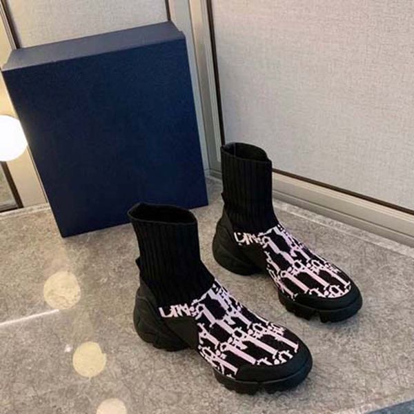 women leather shoes lace up buckle ankle boots factory direct female rough heel round head size:35-41 15, Black
women leather shoes lace up buckle ankle boots factory direct female rough heel round head size:35-41 15, Black