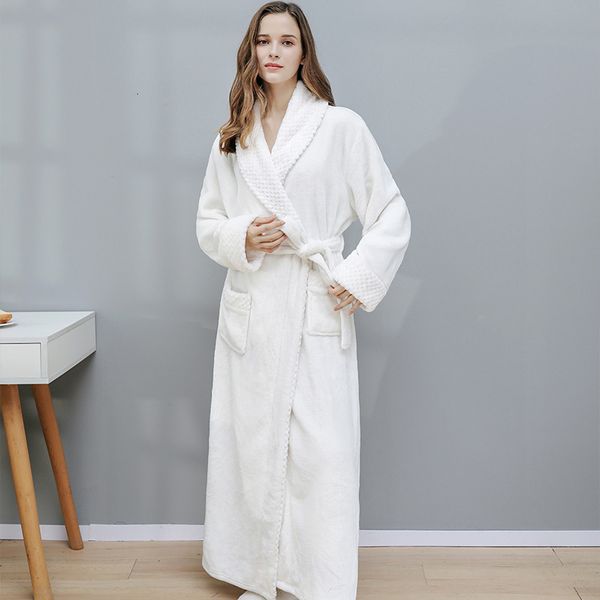 2021 new autumn of the women flannel thin women's loosey feminine bathrobes thick v-cleavage cleavage with pockset solid strip sleepwea, White
2021 new autumn of the women flannel thin women's loosey feminine bathrobes thick v-cleavage cleavage with pockset solid strip sleepwea, White