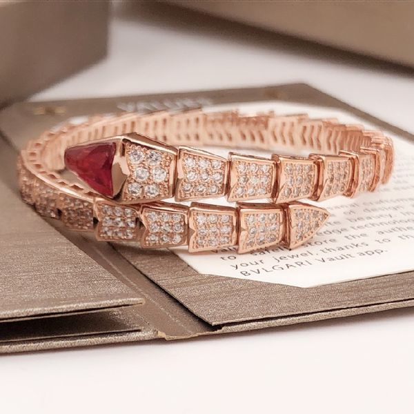 2020 design new original single high-end ladies bracelet snake series sub-gold material inlaid gemstones ing, Red;brown
2020 design new original single high-end ladies bracelet snake series sub-gold material inlaid gemstones ing, Red;brown