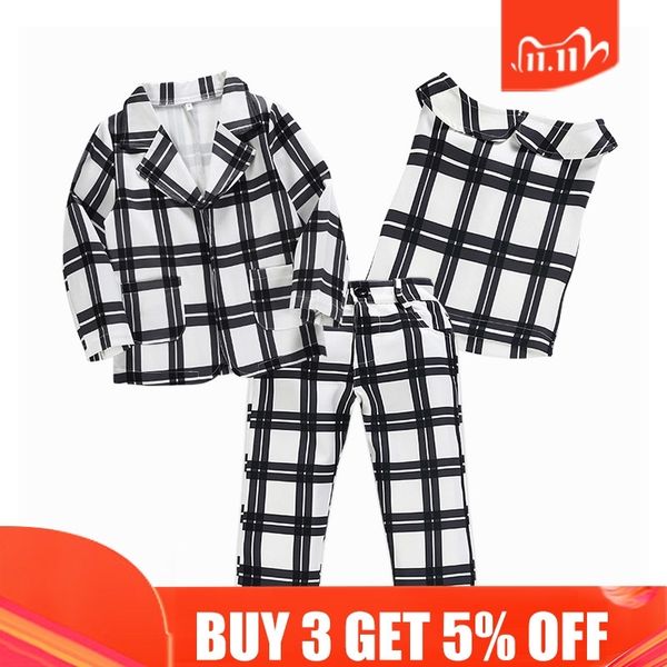 keaiyouhuo autumn girls clothes sets short sleeve children clothing girl outfits suits t-shirt+jeans 2pcs kids clothes sets 201126, White
keaiyouhuo autumn girls clothes sets short sleeve children clothing girl outfits suits t-shirt+jeans 2pcs kids clothes sets 201126, White