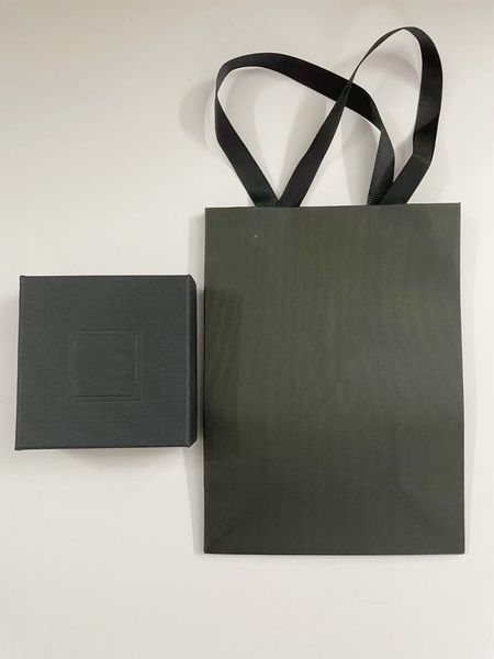 europe america designer fashion style black printed y letter jewelry sets boxes necklace bracelet earrings ring box gift bag, Black;white
europe america designer fashion style black printed y letter jewelry sets boxes necklace bracelet earrings ring box gift bag, Black;white