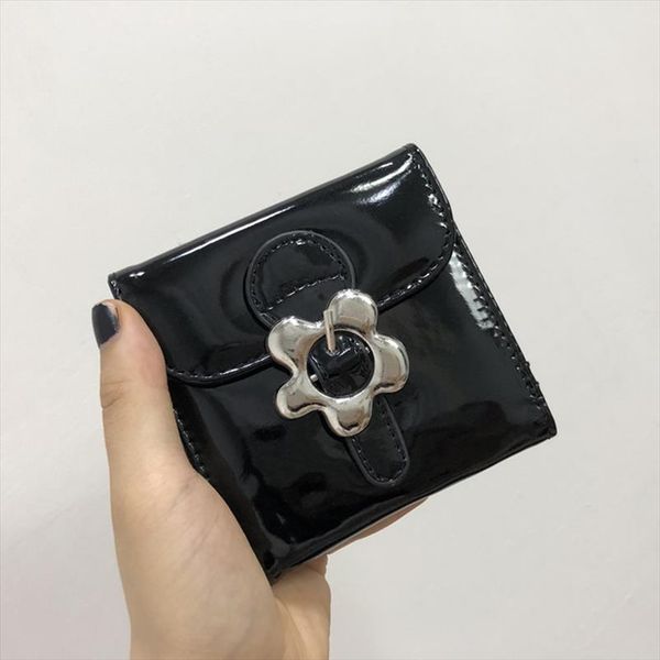 kawaii cute metal flower snap pu leather wallet sweet mini purse drop shipping high quality, Red;black
kawaii cute metal flower snap pu leather wallet sweet mini purse drop shipping high quality, Red;black