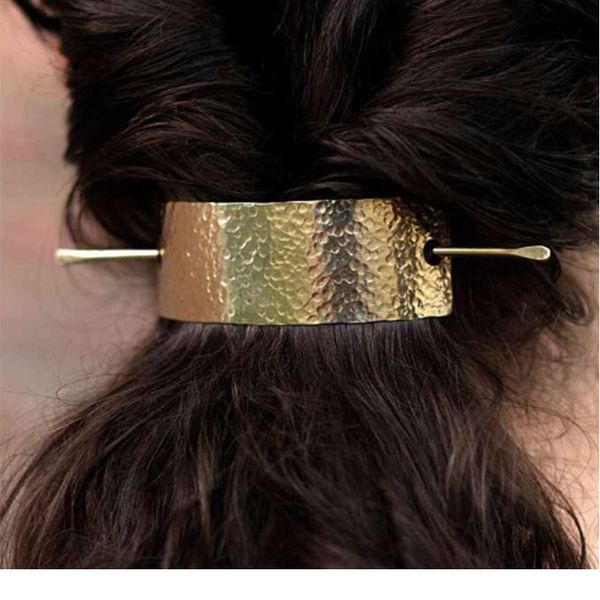 оригинальные gold tone пони хвост палочки для волос аксессуары для женщин 2020 модный тренд французский сплав ключ держатель шикарной булочк, Golden;silver
оригинальные gold tone пони хвост палочки для волос аксессуары для женщин 2020 модный тренд французский сплав ключ держатель шикарной булочк, Golden;silver