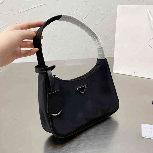 fashion hobo bag luxury designer handbag nylon shoulder strap tote purse metal pendant shoulders bags mini wallet women handbags
fashion hobo bag luxury designer handbag nylon shoulder strap tote purse metal pendant shoulders bags mini wallet women handbags