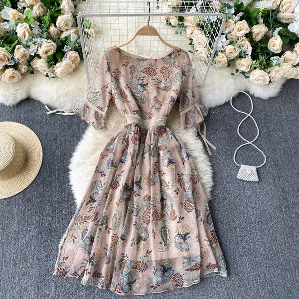 2021 new singiny female retro print fashion short neck the line dressed summer chic streetwear long dress 0e6z, Black;gray
2021 new singiny female retro print fashion short neck the line dressed summer chic streetwear long dress 0e6z, Black;gray