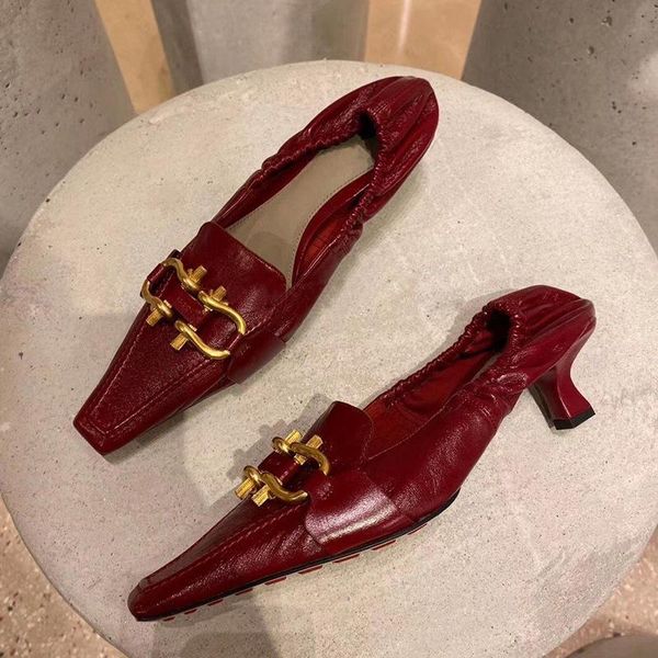metal decor shoes woman 2020 women pumps med heels chaussures femme square toe loafres slip on office ladies shoes, Black
metal decor shoes woman 2020 women pumps med heels chaussures femme square toe loafres slip on office ladies shoes, Black