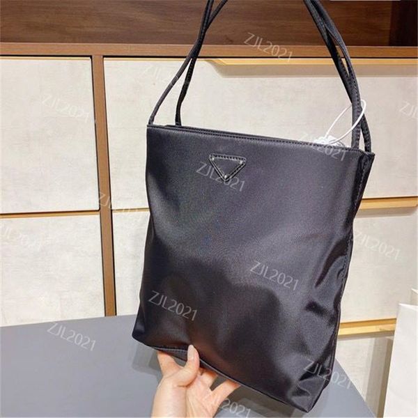middle black luxurys designers bag nylon bags hobo axillary baguette package portable single shoulder bag hand carry small package of female
middle black luxurys designers bag nylon bags hobo axillary baguette package portable single shoulder bag hand carry small package of female