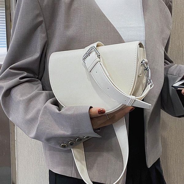 cross body solid color small quality pu leather women's designer handbags female wide shoulder strap crossbody bags
cross body solid color small quality pu leather women's designer handbags female wide shoulder strap crossbody bags