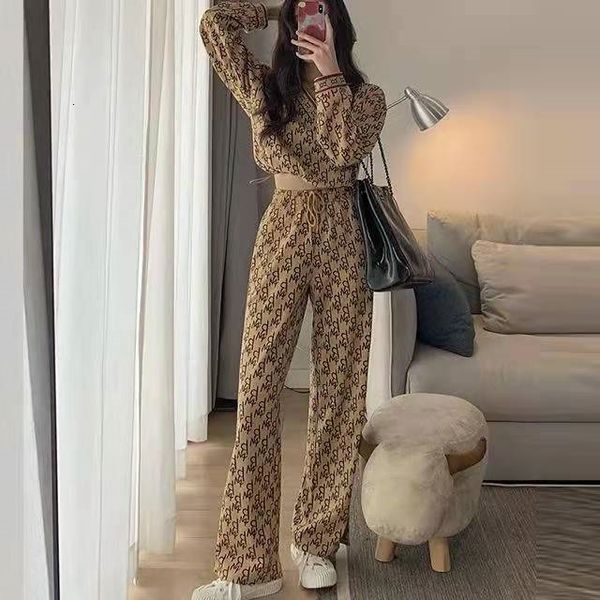 quality autumn high women embroidery flower contrast color knitted cardigan sweaters coat casual pants two piece set, Gray
quality autumn high women embroidery flower contrast color knitted cardigan sweaters coat casual pants two piece set, Gray