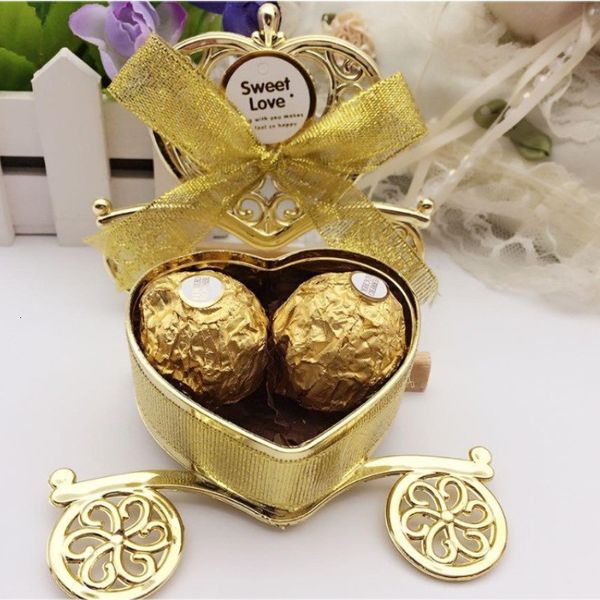 factory pricelove carriage favours gift candy chocolate gold and silver box for wedding baby birthday party
factory pricelove carriage favours gift candy chocolate gold and silver box for wedding baby birthday party