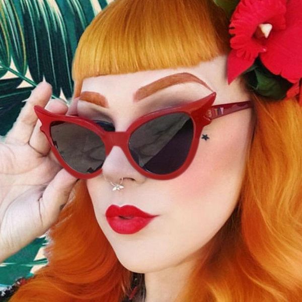 sunglasses 2021 cat's eye fashion trend retro personality glasses women's brand designer uv400, White;black
sunglasses 2021 cat's eye fashion trend retro personality glasses women's brand designer uv400, White;black