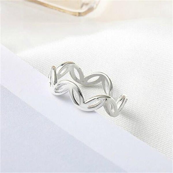 2020 new fashion boho silver plated rings for women's gift simple geometric flower adjustable rings femme minimalist jewelry1, Golden;silver
2020 new fashion boho silver plated rings for women's gift simple geometric flower adjustable rings femme minimalist jewelry1, Golden;silver