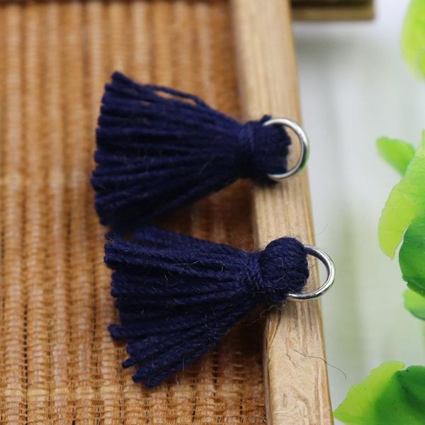 20 шт. 1.5см металлическое кольцо мини хлопчатобумажная нить кисточки diy ремесло серьги одежда занавески ювелирных изделий декор аксессуары
20 шт. 1.5см металлическое кольцо мини хлопчатобумажная нить кисточки diy ремесло серьги одежда занавески ювелирных изделий декор аксессуары
