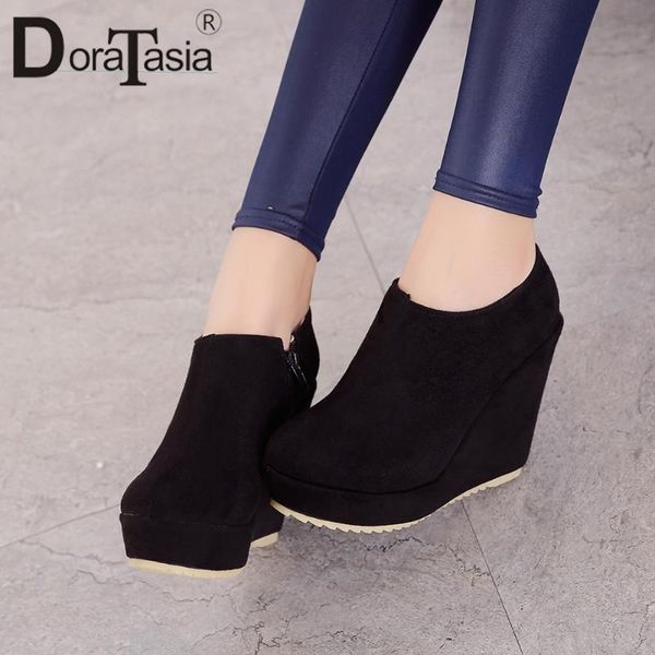 boots doratasia elegant autumn solid color flock fashion high wedges women party platform ankle shoes woman, Black
boots doratasia elegant autumn solid color flock fashion high wedges women party platform ankle shoes woman, Black