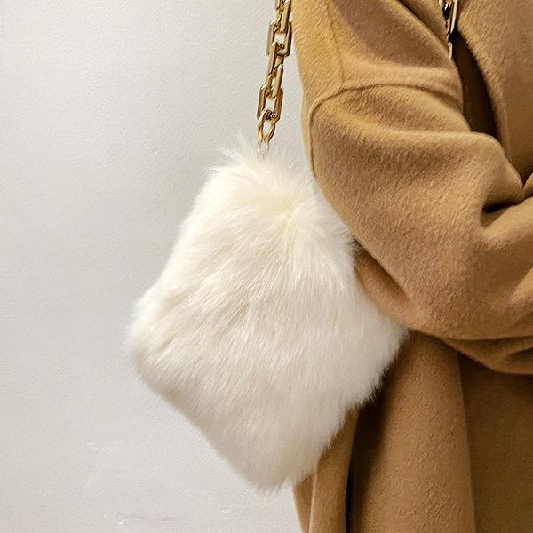 cross body fashion faux fur winter bags ladies plush chain hand shoulder pack warm crossbody large capacity shoudler clutch
cross body fashion faux fur winter bags ladies plush chain hand shoulder pack warm crossbody large capacity shoudler clutch