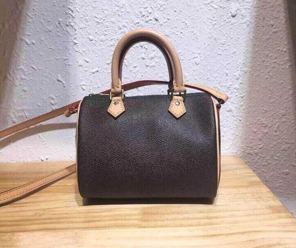 speedy shoulder bag mini cute handbag real leather shoulder cross bags 16cm female nano bucket brown old flower mini pillow cluch ba
speedy shoulder bag mini cute handbag real leather shoulder cross bags 16cm female nano bucket brown old flower mini pillow cluch ba
