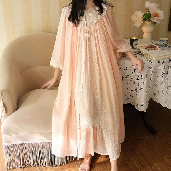 vintage cotton women's robe sets white lace retro princess long nightwear home wear plus size, Black;red
vintage cotton women's robe sets white lace retro princess long nightwear home wear plus size, Black;red