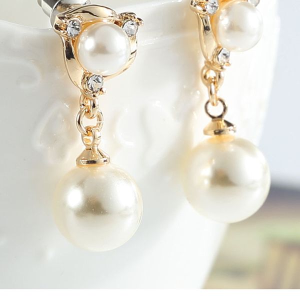 jionew design simple simulated pearl ear jewelry gold clip on earrings without pierced for women earring, Silver
jionew design simple simulated pearl ear jewelry gold clip on earrings without pierced for women earring, Silver