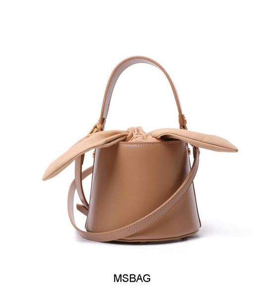 backpacks fascinating2021 ear bucket year guangzhou korean genuine leather round portable crossbody women's bag fashion
backpacks fascinating2021 ear bucket year guangzhou korean genuine leather round portable crossbody women's bag fashion