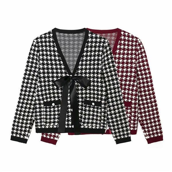 2021 new streetwear women plaid sweaters fashion ladies satin bow knitted elegant female chic v-neck pocket button pullovers sovh, White;black
2021 new streetwear women plaid sweaters fashion ladies satin bow knitted elegant female chic v-neck pocket button pullovers sovh, White;black