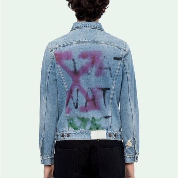 and correct version of fashion of white hand painted graffiti rendering arrow old denim jacket jacket, Blue;black
and correct version of fashion of white hand painted graffiti rendering arrow old denim jacket jacket, Blue;black