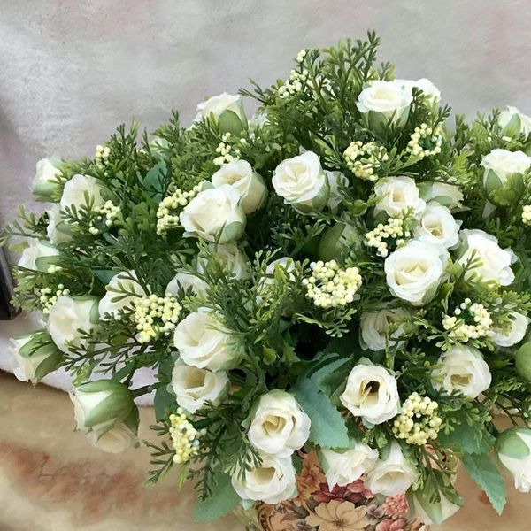 artificial rose flower simulation fake plant bunch wedding decoration valentine's day gift fake flower length 34cm
artificial rose flower simulation fake plant bunch wedding decoration valentine's day gift fake flower length 34cm