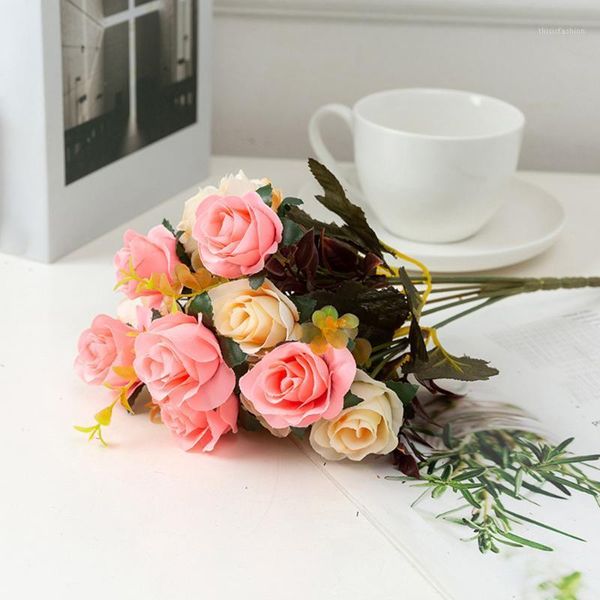 1 bunch of simulated roses home room restaurant decoration fake flowers wedding engagement anniversary decorations1
1 bunch of simulated roses home room restaurant decoration fake flowers wedding engagement anniversary decorations1
