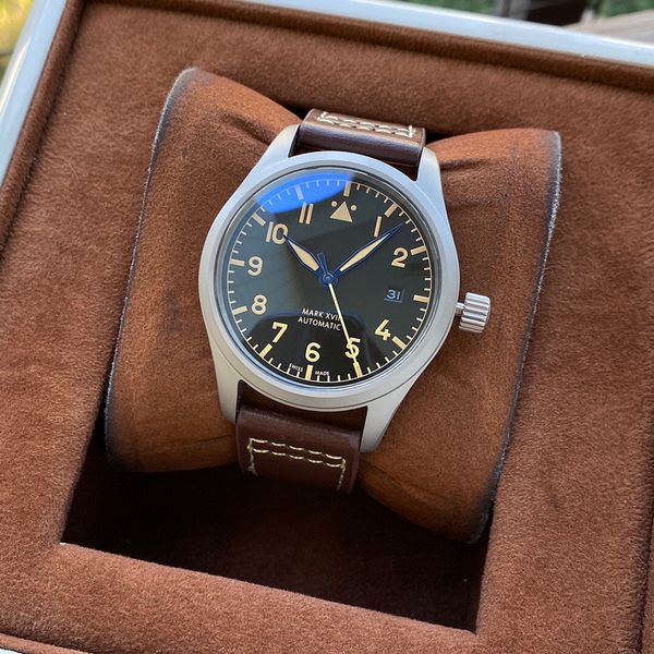 2020 big pilot classic mark xvii men watches spitfire leather joker international wristwatches pilots gun mens watch d1052
2020 big pilot classic mark xvii men watches spitfire leather joker international wristwatches pilots gun mens watch d1052