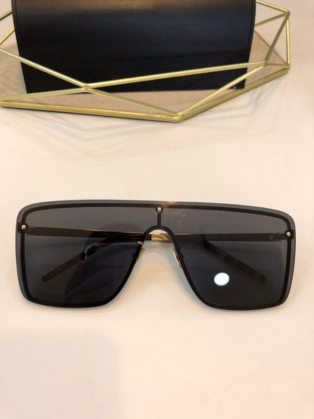2021 new 364 mens sunglasses men sun glasses temperament women sunglasses fashion style protects eyes with box
2021 new 364 mens sunglasses men sun glasses temperament women sunglasses fashion style protects eyes with box