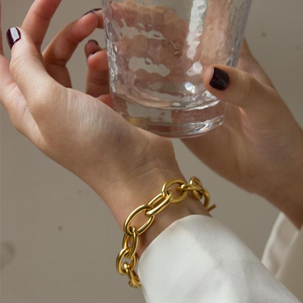 charm bracelets punk chain link for women men chunky wrist bangles fashion cuban bracelet femme 2021 couple jewelry, Golden;silver
charm bracelets punk chain link for women men chunky wrist bangles fashion cuban bracelet femme 2021 couple jewelry, Golden;silver