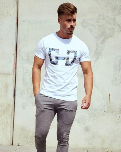 men's fashion new selling gym short-sleeved cotton outdoor jogger round neck casual sports t-shirt, White;black
men's fashion new selling gym short-sleeved cotton outdoor jogger round neck casual sports t-shirt, White;black