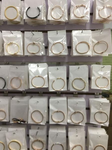 hipping new fashion mixed rose gold fashion titanium steel bracelet 20 pcs /lot 201209, Black
hipping new fashion mixed rose gold fashion titanium steel bracelet 20 pcs /lot 201209, Black