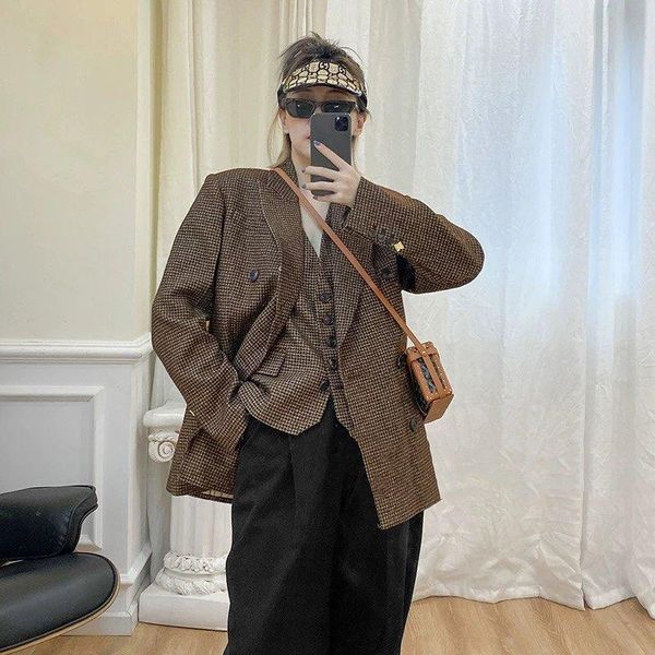 2020 autumn fashion women double breasted blazer jacket +vest + casual pants feale suits ddxgz2 9.11, White
2020 autumn fashion women double breasted blazer jacket +vest + casual pants feale suits ddxgz2 9.11, White