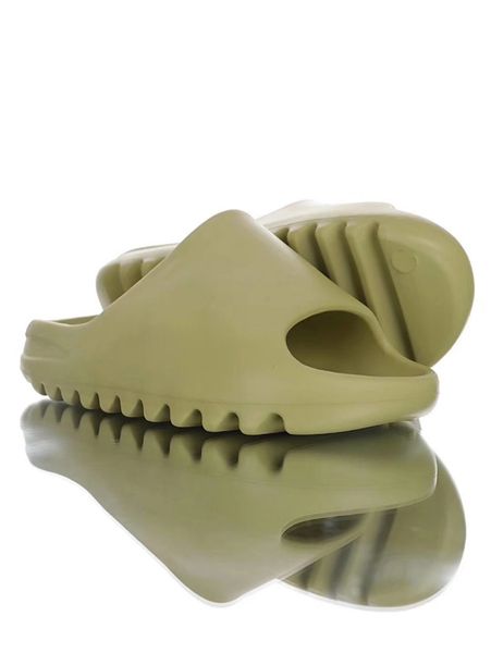 2021 kaws slipper men women slide bone earth brown desert sand slide resin designer shoes sandals foam runner sesame street shoes, Black
2021 kaws slipper men women slide bone earth brown desert sand slide resin designer shoes sandals foam runner sesame street shoes, Black